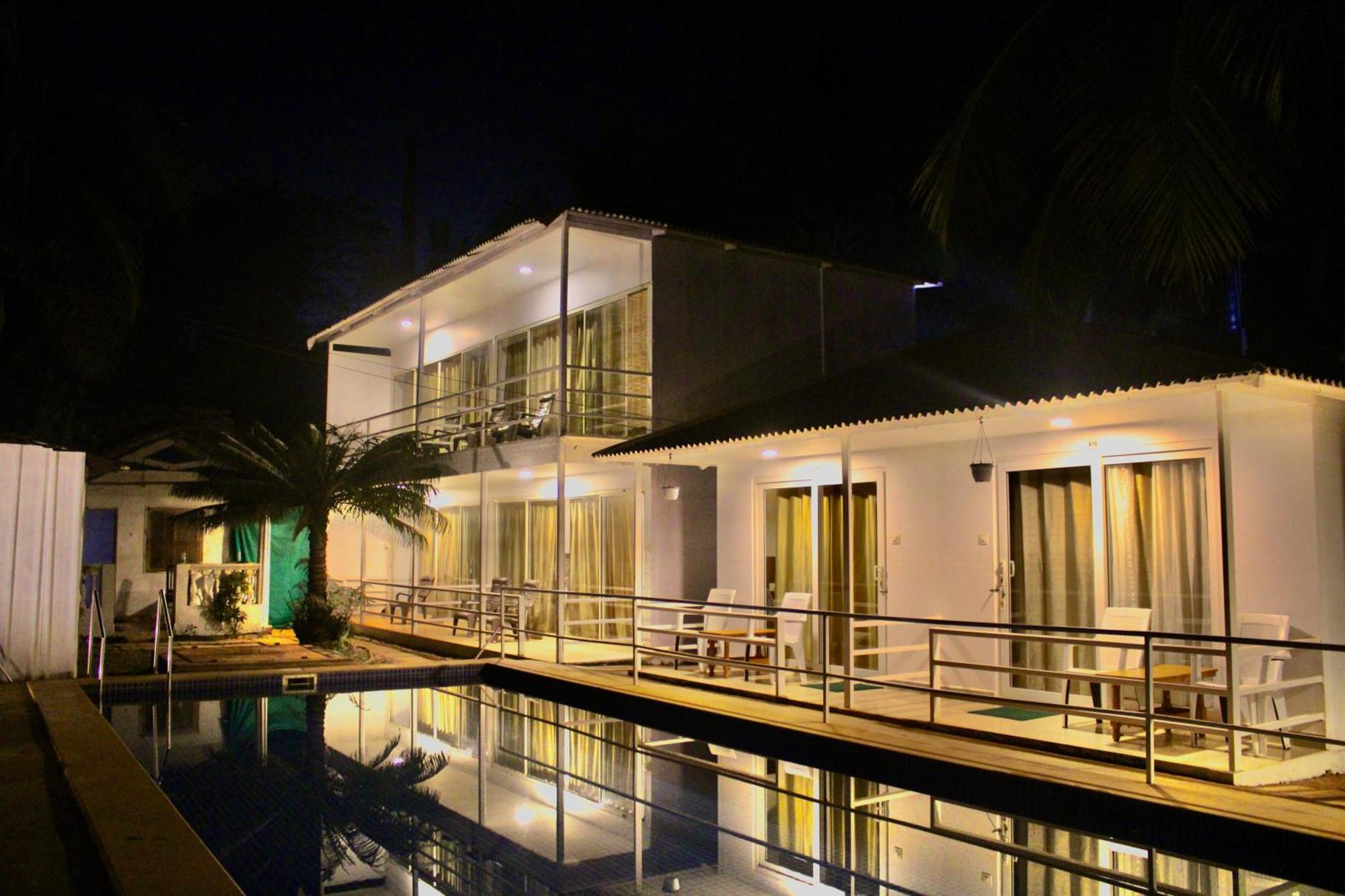 Arabian Sea Beach Resort Morjim Exterior foto