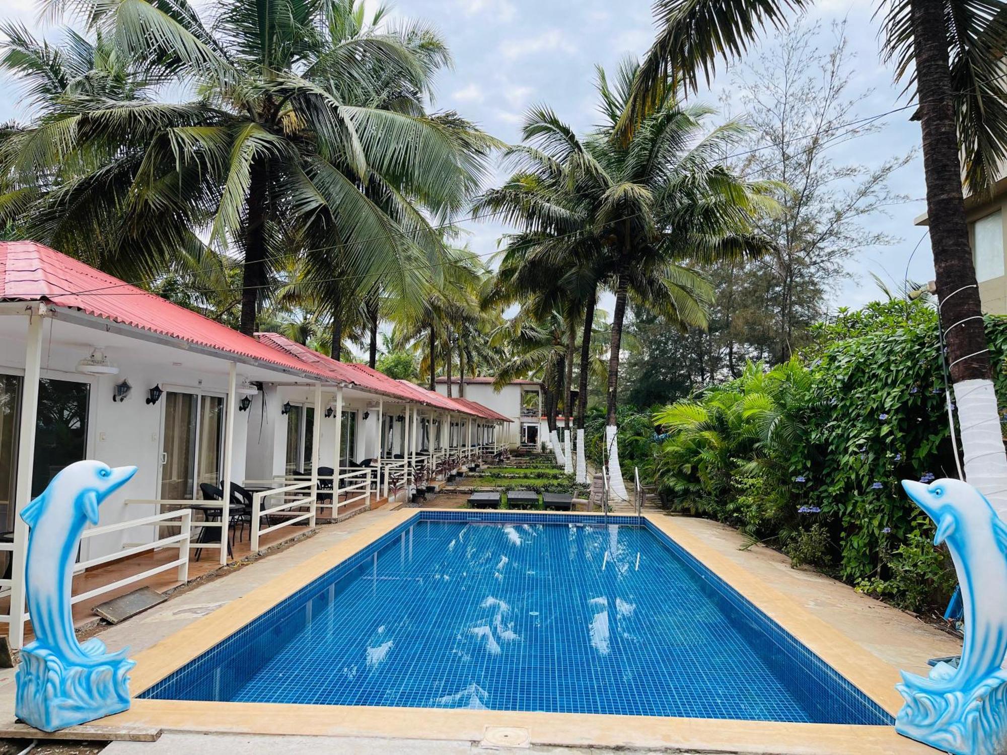 Arabian Sea Beach Resort Morjim Exterior foto