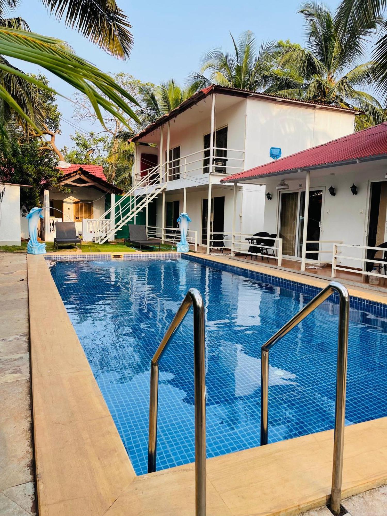 Arabian Sea Beach Resort Morjim Exterior foto